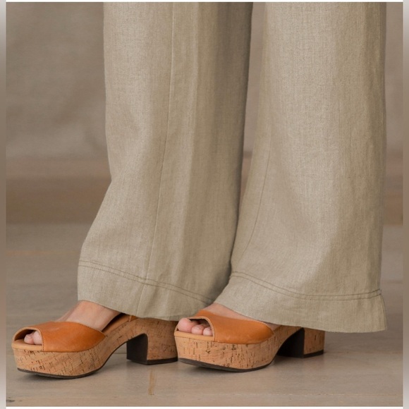 Sundance Oaklee Easy High Waist Linen Pants in Flax - Picture 2 of 15